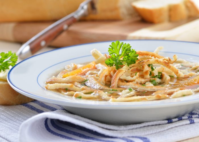 Hausgemachte Frittaten / ein wunderbares Rezept für eine Suppeneinlage / Rauchmühle / Rauchmehl