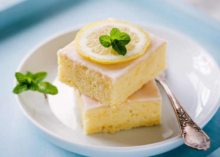 Zitronenblechkuchen / saftig und leicht / Rauchmühle / Rauchmehl