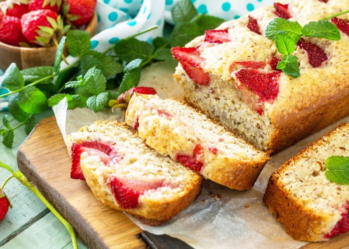 Erdbeer-Bananen-Kuchen / schmeckt zu jeder Tageszeit / Rauchmühle / Rauchmehl