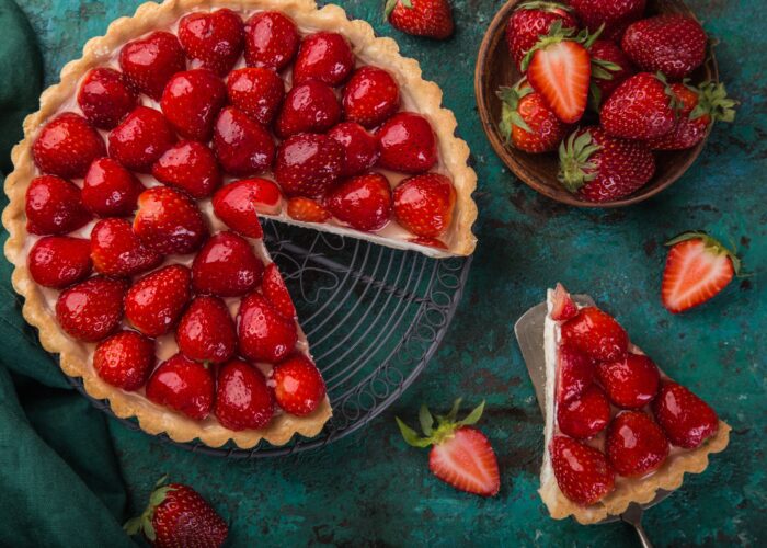 Erdbeertarte / mit Mandelcreme / Rauchmühle / Rauchmehl